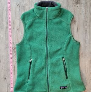Women's green Patagonia vest, Medium